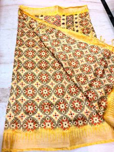 Beautiful  trendy Saree with blouse p