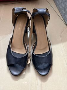 Chic Black Ankle Strap Block Heels