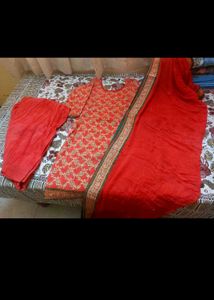 Combo Of 2 SUITS AND 9 Kurtis