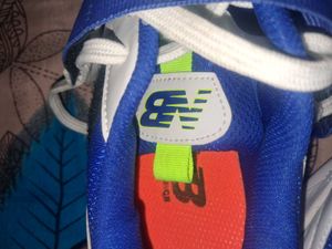 New Balance Men's White &amp; Blue Sports Shoes