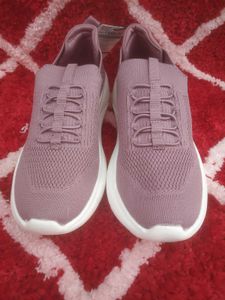 Women Textured Slip on Sports Shoes