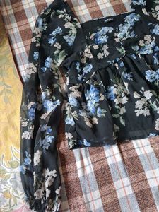 Sheer Floral Puff Sleeve Top