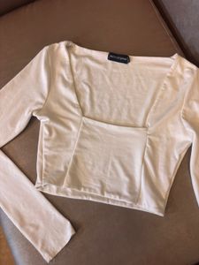 PRETTY LITTLE THING Crop Top