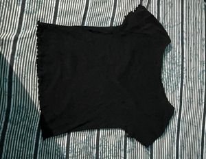 Chic Black Ribbed Ruched Crop Top