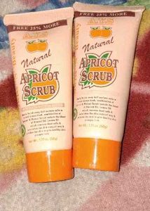 natural apricot scrub for glowing skin