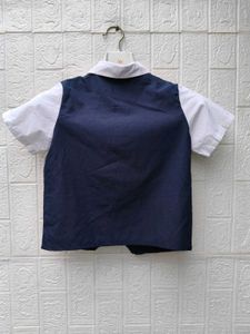 New with tag Chic Navy Blue Vest Top