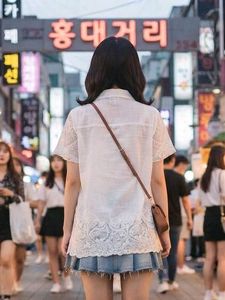 White Lace Trim Graphic Shirt/Top
