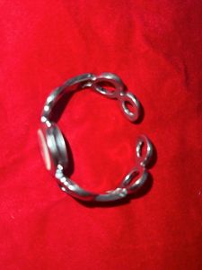 Expandable Bracelet Watch