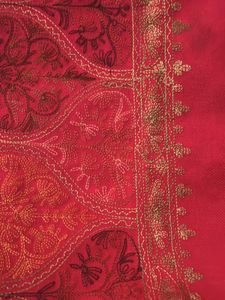Women’s Kashmiri shawl/
