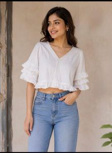 Chic Ruffled Sleeve Cropped Top