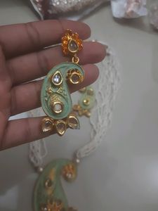 Green With White Kundan And Moti Maala