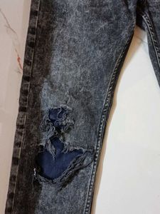 Men's Grey Ripped Jeans