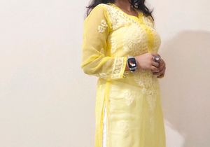 Yellow Chikankari Kurti 🎀(Unused)