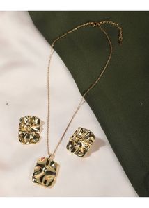 Chic Gold Textured Necklace &amp; Earring Set