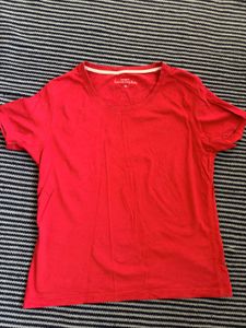 Red Basic T-Shirt