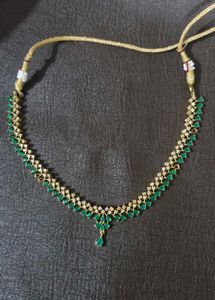 Elegant Maang Tikka