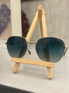 Vincent Chase By Lenskart size m Stylish Sunglasse