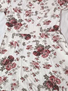 Floral Dress - Effortless Style