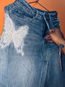 Stylish Wide Leg Jeans with Butterfly Detail