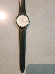 Hodinky Black Leather Watch