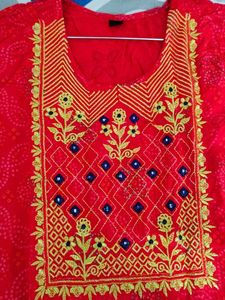 Red Kurti