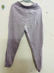 one pant 90 , 2 pants 150 only