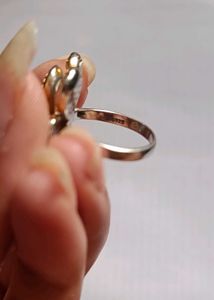 silver  925 Flower Ring with Crystals