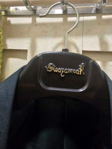 Men suit with hanger (free delivery)offer accepte