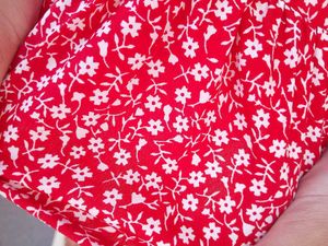 Chic Red Floral Print Top