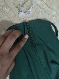 Elegant Emerald Green Evening Gown