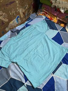 Superdry T-Shirt ( size M )