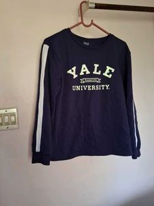 Yale University Navy Blue Sweatshirt