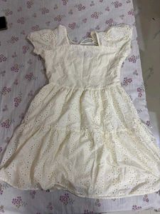 WHITE MINI DRESS ( ZUDIO )
