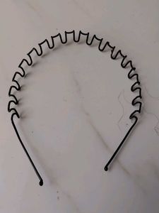 Black Metal Wavy Headband