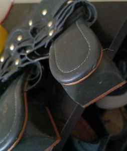 Stylish Olive Green Flat Sandals