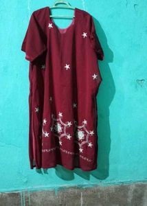 Maroon Kurta with White Emberdory