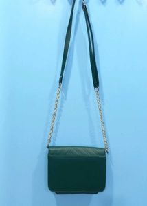 Chic Green Crossbody Bag