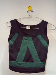 Stylish Sleeveless Crop Top