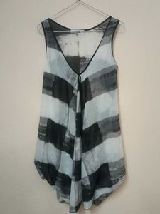 Abstract Print Sleeveless Top