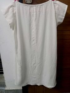 Elegant White Kurta with Pink Embroidery