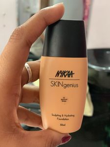 Nykaa SKINgenius Sculpting &amp; Hydrating Foundation