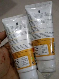 Sunswitch Vitamin C+E Super Bright Sunscreen