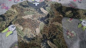 Unique Feather Print Top