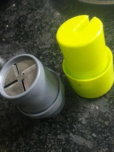 Kitchen Gadget - Grater/Slicer
