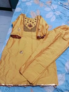 Elegant Yellow Kurta Set