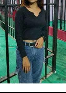 Stylish Black Full Sleeve Crop Top