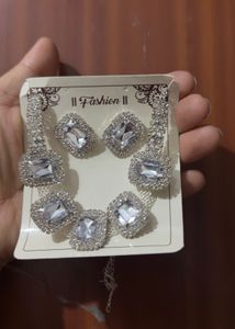 Crystal Studded Jewellery Set