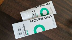 Novology Deep Clearing Acne Cleanser