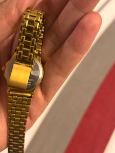 Elegant Gold Tone Women's Watch