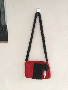 👜Handmade Red & Black Sling Bag